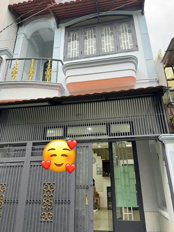 Cho thuê nhà nguyên căn 1 trệt 1 lầu 4x15m, 3PN, đường Phạm Hùng, gần siêu thị Satra