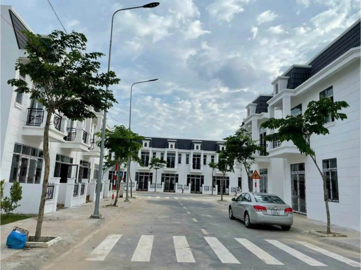 Bán nhà 3PN 126m² tại chợ Uyên Hưng Tân Uyên, 1 tỷ 950 triệu - Ảnh thu nhỏ 2