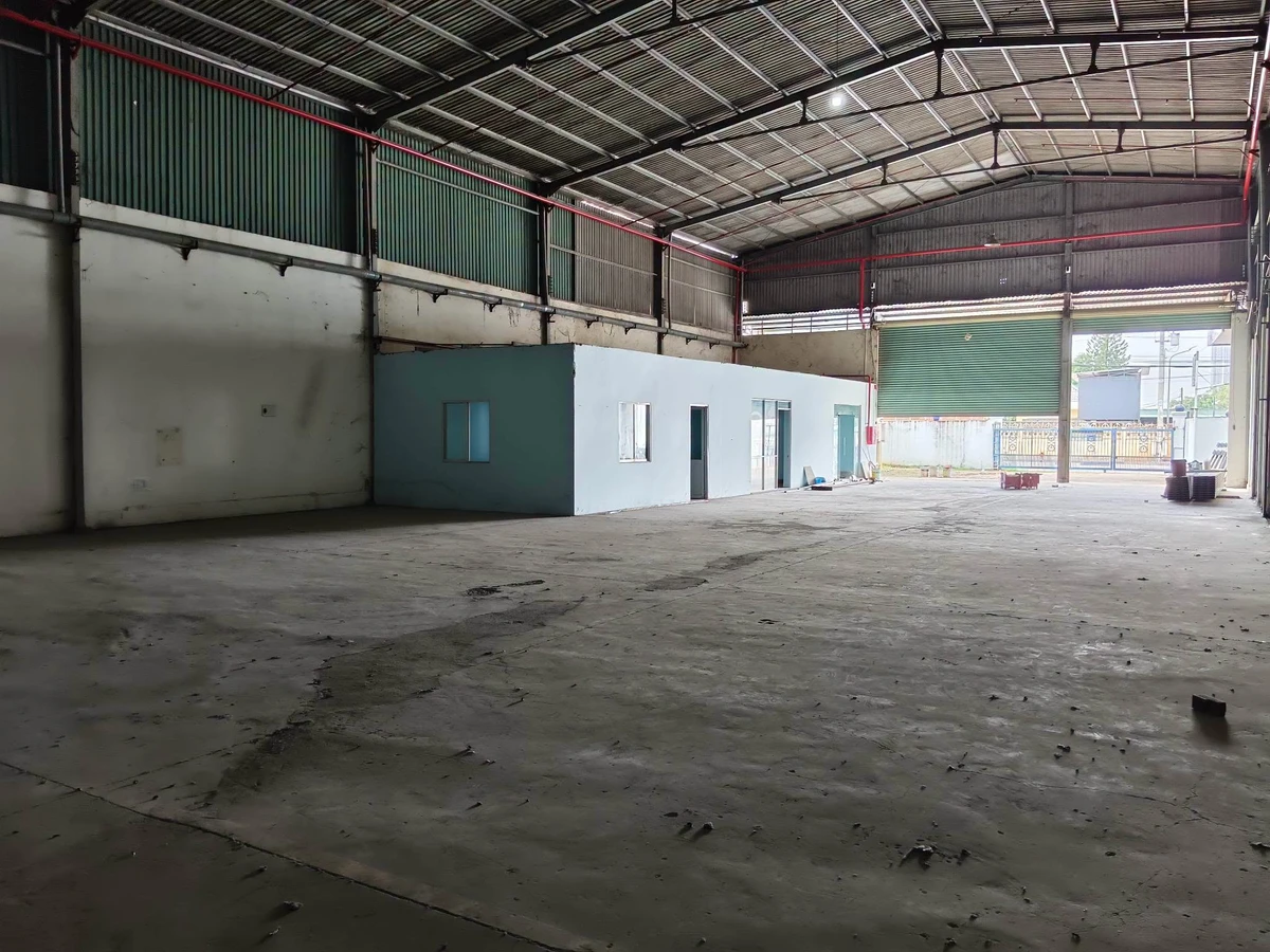 Cho thuê nhà xưởng 2.300m² giá 180 triệu/tháng tại Thuận An, Bình Dương - Ảnh thu nhỏ 2