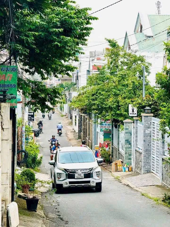 Bán nhà 1 trệt 1 lầu 81m2 3 phòng ngủ Nguyễn Ái Quốc 3,68 tỷ - Ảnh 1