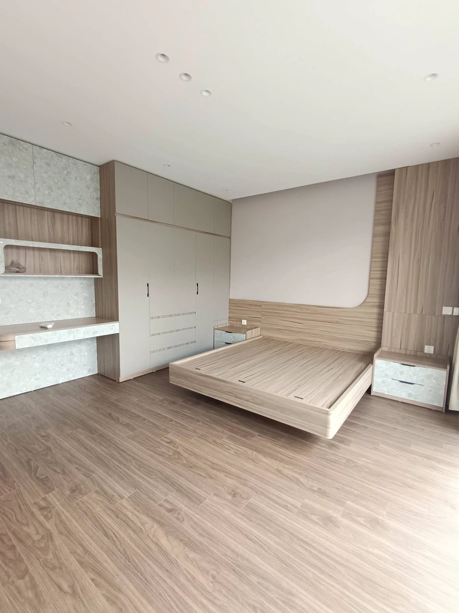 Bán nhà 110m2 5 phòng ngủ Gia Thụy Quận 2 - 38 tỷ - Ảnh thu nhỏ 4