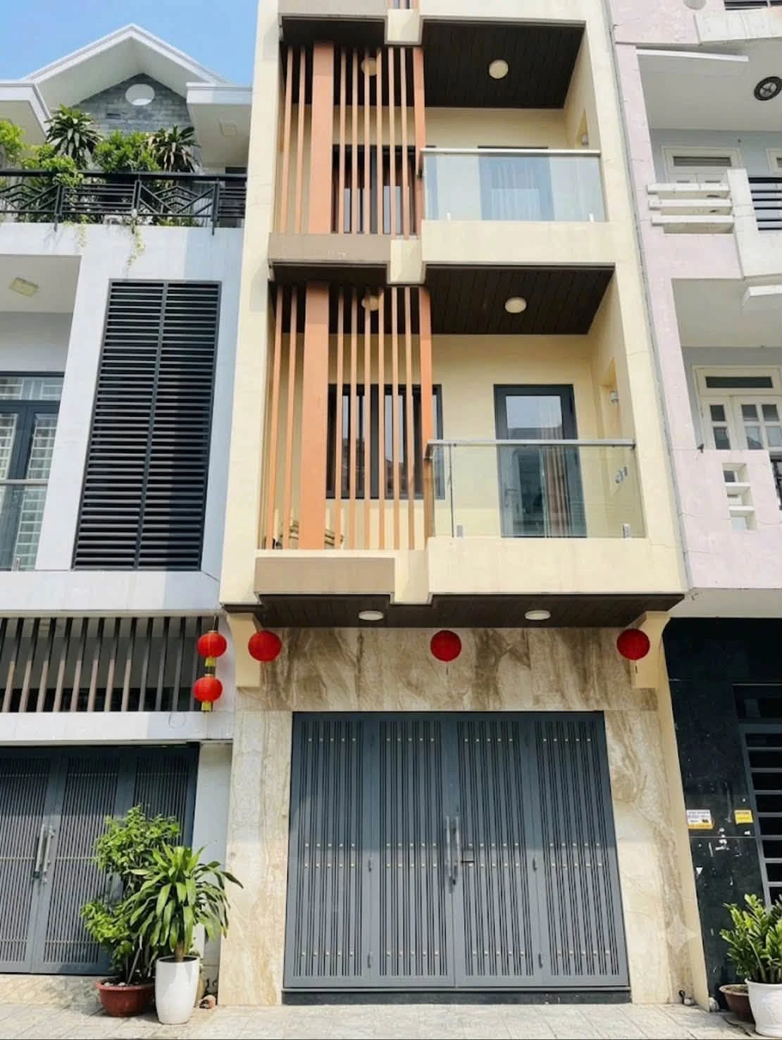 Bán nhà hẻm nhựa 10m 4 tầng 66m2 gần chợ Hạnh Thông Tây, Gò Vấp - Ảnh 1