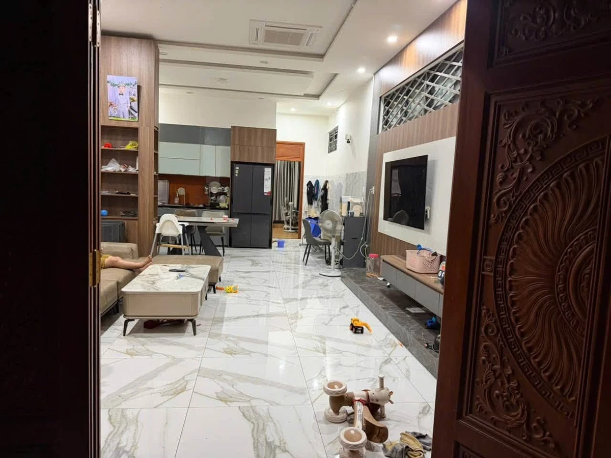 Bán nhà 2 tầng mặt tiền Nguyễn Thị Minh Khai Quy Nhơn 116m² - Ảnh thu nhỏ 2