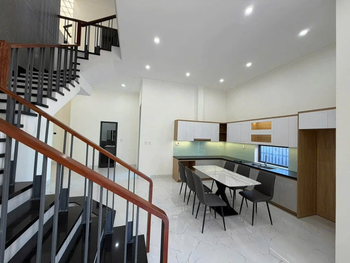Bán nhà 4PN 100m² góc 2 mặt hẻm cách Trường Chinh 50m, Bình Tân - Ảnh thu nhỏ 5