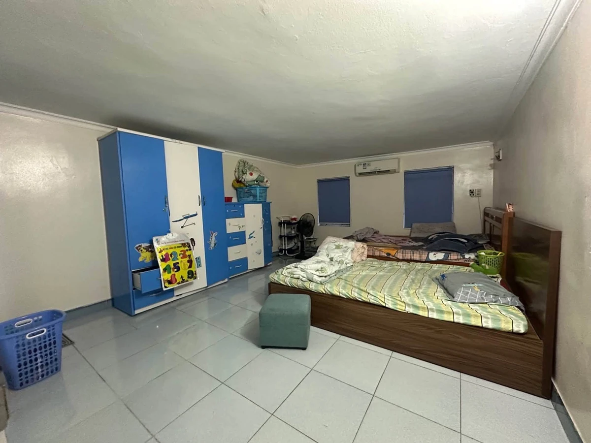 Bán gấp nhà 3 tầng kiên cố 70m2 gần chợ Long Tòng, phường Hồng Gai, Hạ Long - Ảnh 1
