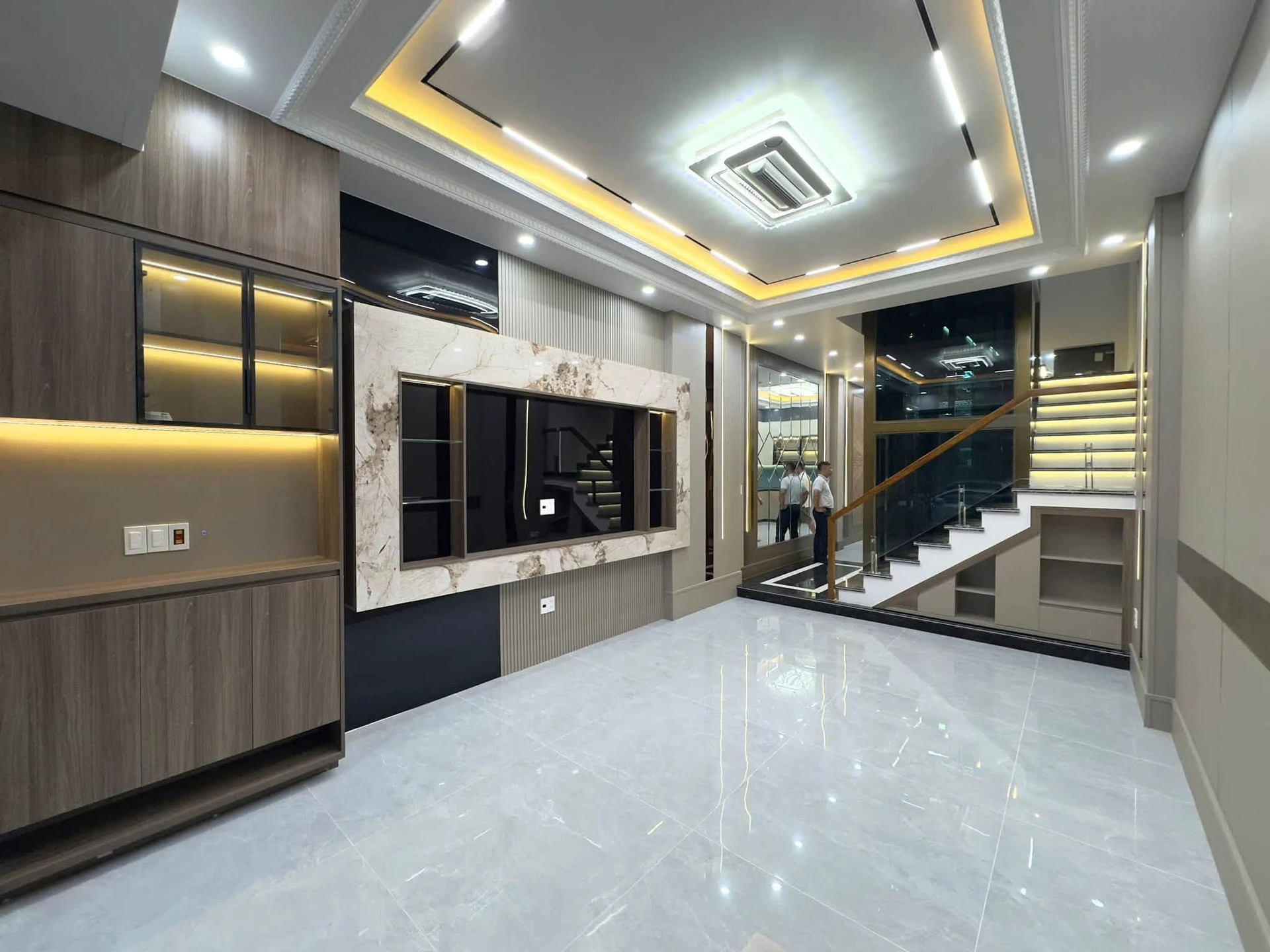 Bán nhà 5 tầng 60m2 full nội thất Ngô Gia Tự, Hải Phòng - Ảnh 1