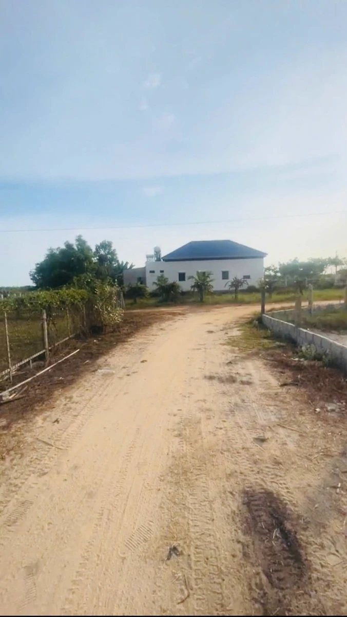 Bán đất nền Lagi 1061m2 cách biển 2km, giá 1,1 tỷ - Ảnh thu nhỏ 3