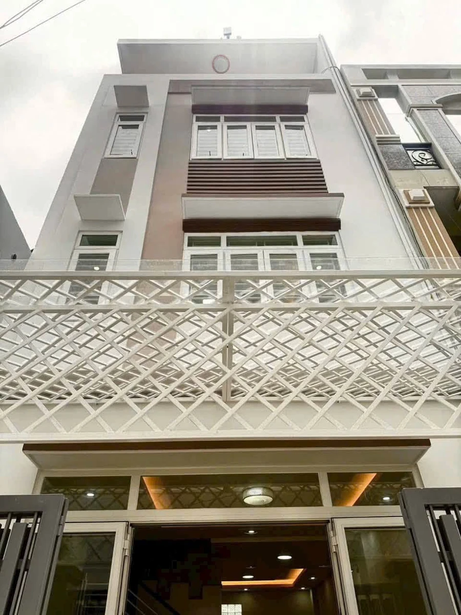 Bán nhà 1 trệt 3 lầu 61.5m2 gần chợ Cây Xoài, Quận 2, giá 7.5 tỷ - Ảnh 1