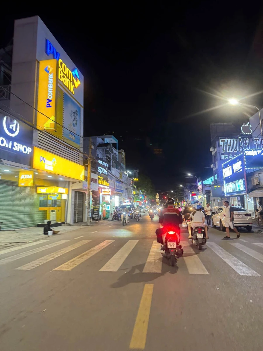Bán nhà 1T-3L 5PN mặt tiền Phạm Văn Thuận, Đồng Nai, 111m2, 13 tỷ - Ảnh thu nhỏ 5