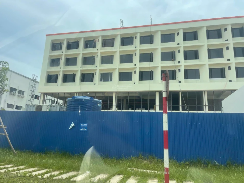 Bán 1200m2 đất TMDV kho xưởng, logistics, khách sạn lưu trú, KCN Đồng Văn 1, 9T, nút giao vực vòng - Ảnh 1