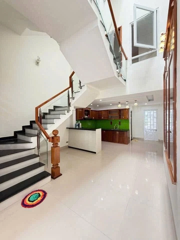Bán nhà mặt tiền 3 tầng 81m² 6.5 tỷ Đà Nẵng - Ảnh thu nhỏ 2