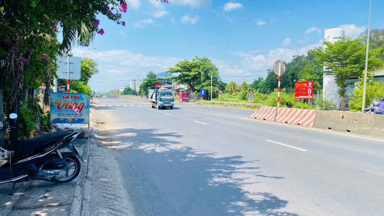 Bán đất mặt tiền QL 1A 205,6m² Đắk Lắk - Ảnh 1