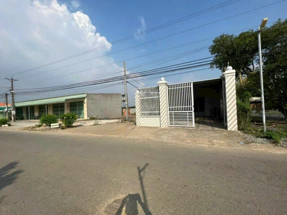 Nhà mặt tiền Long Chiến, 100m² thổ cư, 2 tỷ - Ảnh thu nhỏ 4