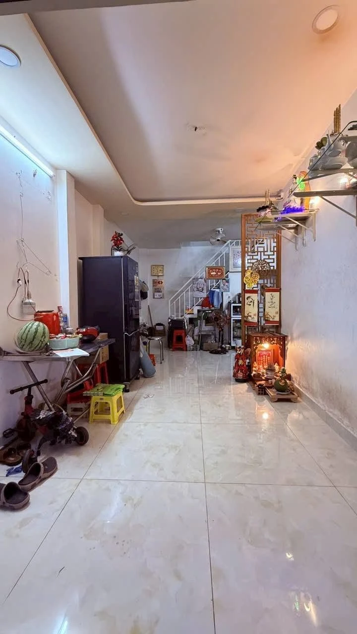 Bán nhà hẻm Lê Hồng Phong 30m2, 2PN 2WC, Quận 10 - Ảnh 1