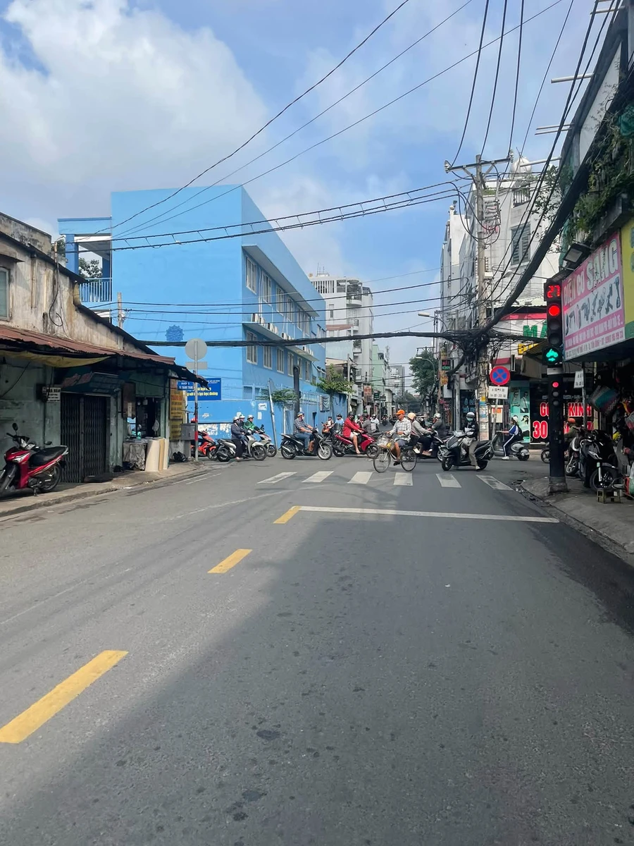 Bán nhà mặt tiền Phạm Phú Thứ 4x20m, trệt 2 lầu, 14 tỷ, Bảy Hiền, Tân Bình - Ảnh thu nhỏ 2