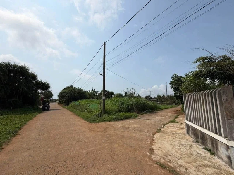 Bán lô đất 300m2 2 mặt tiền tại Mũi Lay Quảng Trị 1 tỷ