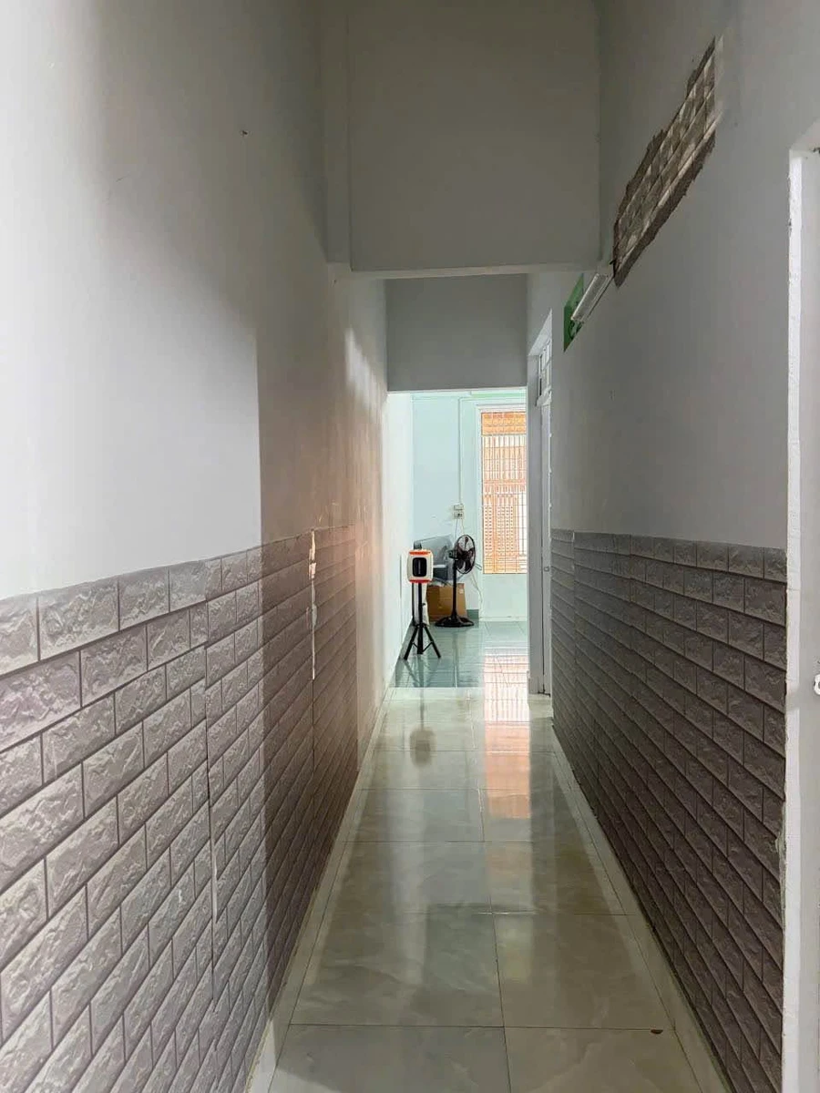 Bán nhà hẻm Nguyễn Tất Thành, 2PN, 94m2, 3,7 tỷ - Ảnh thu nhỏ 3