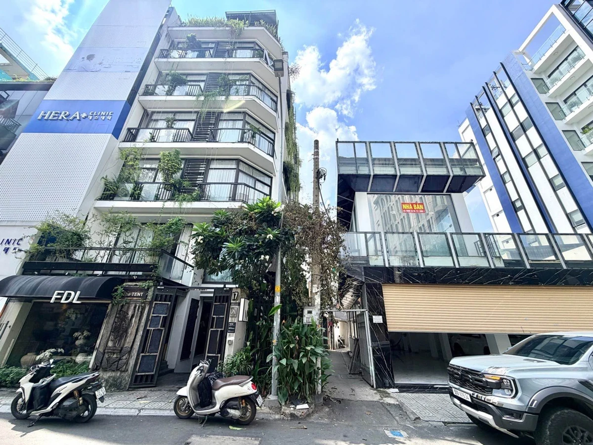 Bán nhà mặt tiền 4 tầng 50m² Quận 1, Sài Gòn 11 tỷ - Ảnh thu nhỏ 2