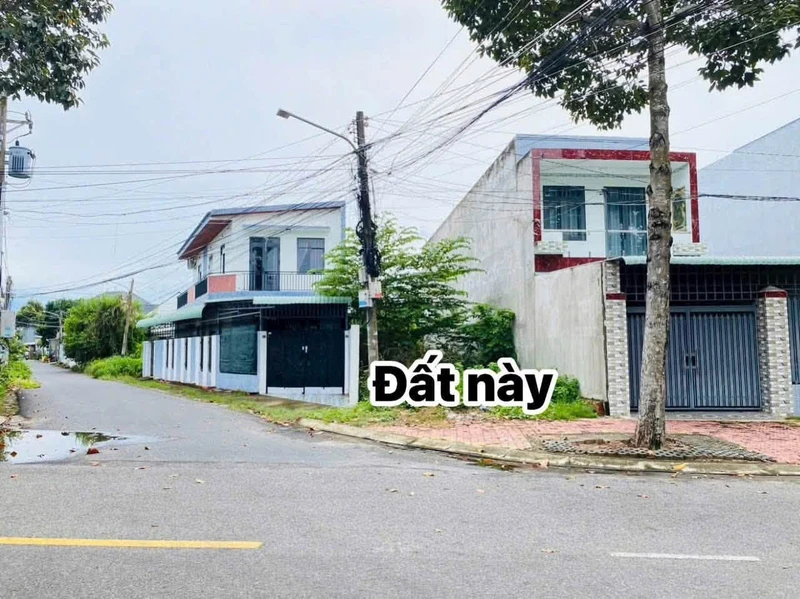 Bán lô đất mặt tiền Đường Số 8 Long Điền 120m2