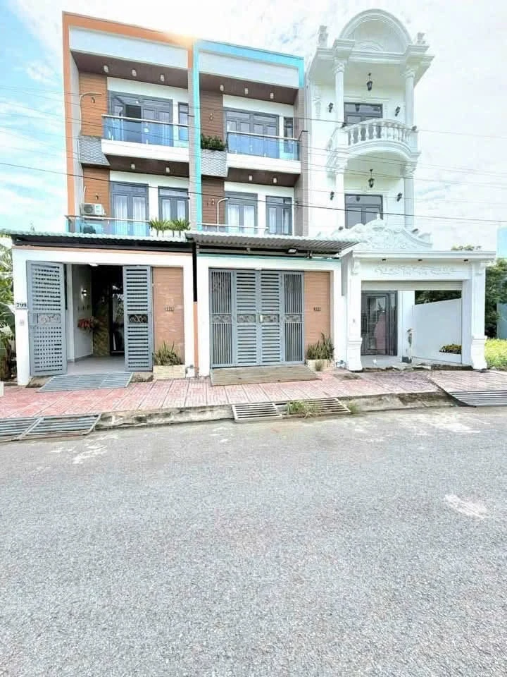 Bán nhà 1 trệt 2 lầu 74.9m² Phước Lý Bình Chánh - Ảnh thu nhỏ 2