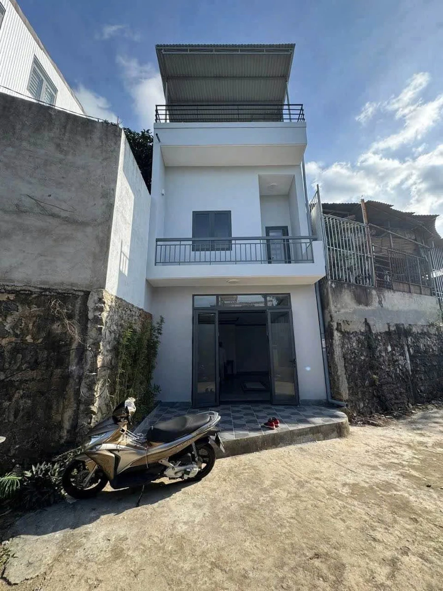 Bán nhà hẻm Đặng Văn Ngữ, Buôn Ma Thuột, 78m², 2PN, 1.2 tỷ - Ảnh 1