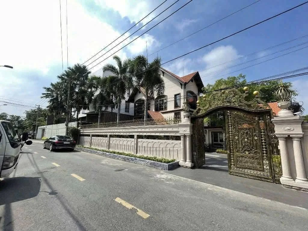 Bán Biệt Thự 670m2 Thảo Điền, Quận 2 - 245 Tỷ - Ảnh 1