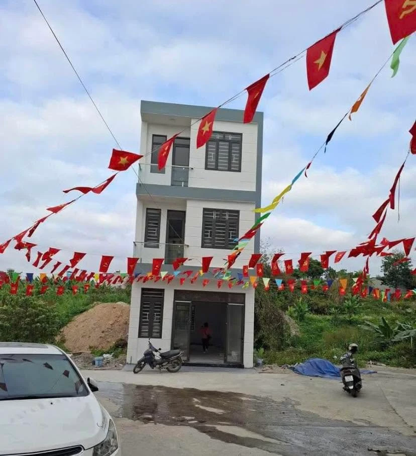 Bán nhà 3 tầng 55.6m² Nhà Bè 2 tỷ 150 - Ảnh 1