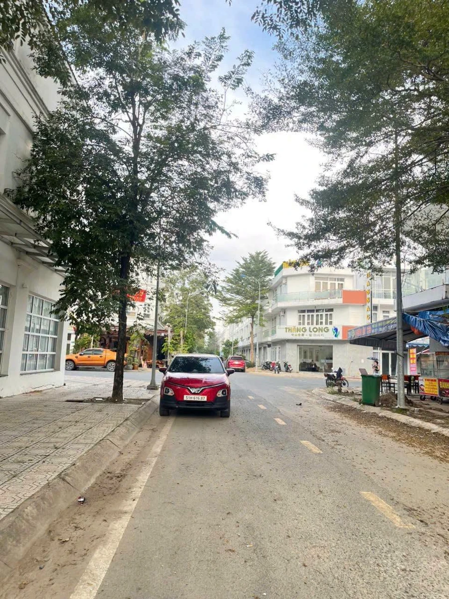 Bán nhà thô 1 trệt 1 lầu 115,2m2 Thăng Long Home, Hiệp Phước, Nhơn Trạch, Đồng Nai - Ảnh thu nhỏ 2