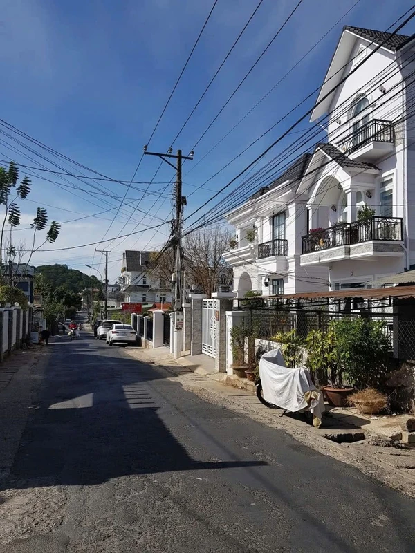 Bán đất mặt tiền Đà Lạt 85m² tặng nhà trệt