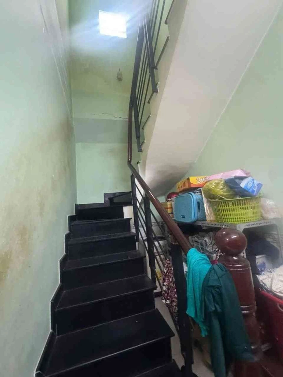 Bán nhà hẻm 4m đường Văn Thân, Quận 6, 42m2, 1 trệt 1 lầu, 2PN, giá 4,5 tỷ - Ảnh thu nhỏ 2
