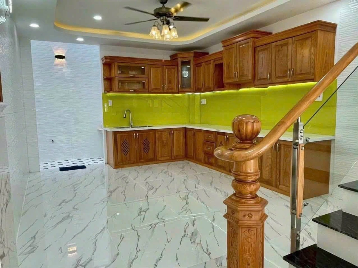 Bán nhà mặt tiền 84m² 4 PN Hóc Môn, 8.5 tỷ - Ảnh thu nhỏ 3