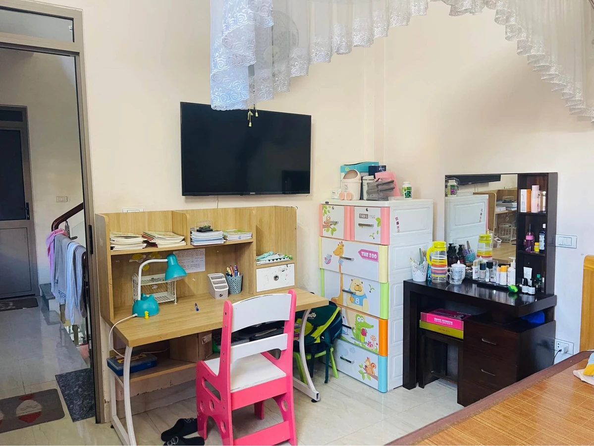 Bán nhà 3 tầng 69,8m2 3 phòng ngủ phường Trường Thị - Ảnh thu nhỏ 5