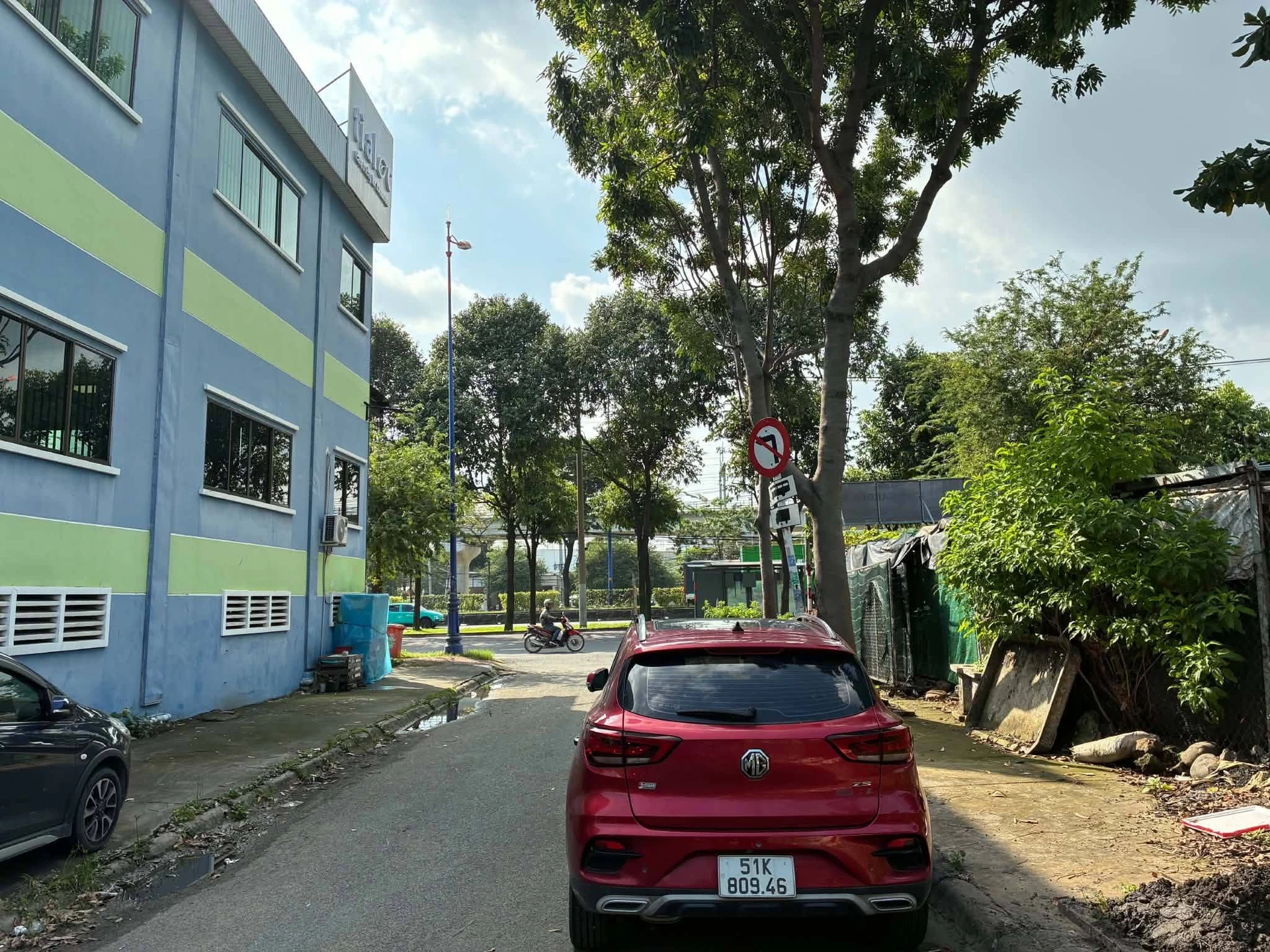 Bán lô đất 7,6x23m (174,8m2) mặt Xa lộ Hà Nội gần ngã tư Bình Thái, Thủ Đức, giá 16 tỷ - Ảnh 1