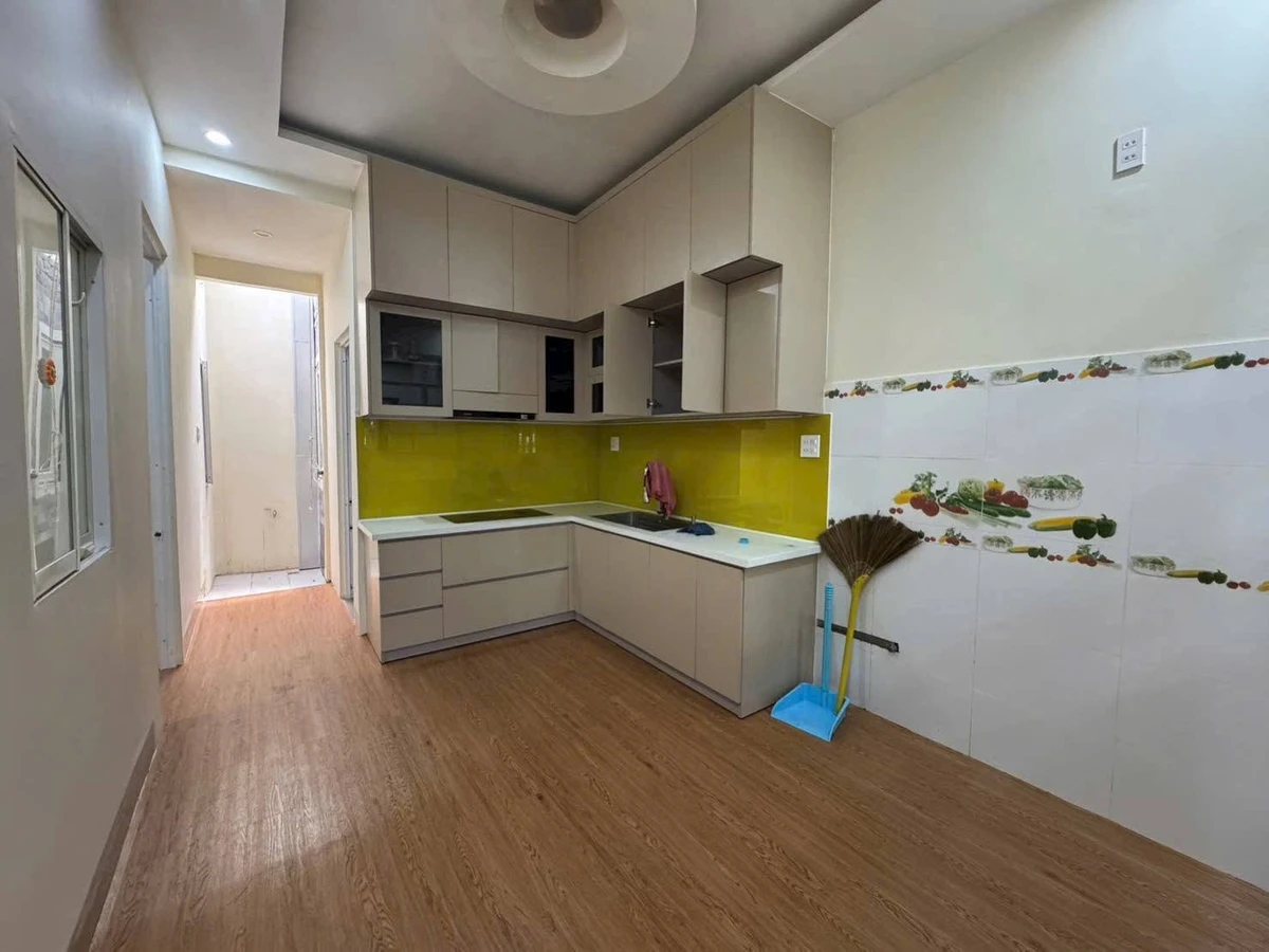 Bán nhà hẻm 102.7m2 Thủ Khoa Huân 3 tỷ - Ảnh thu nhỏ 3