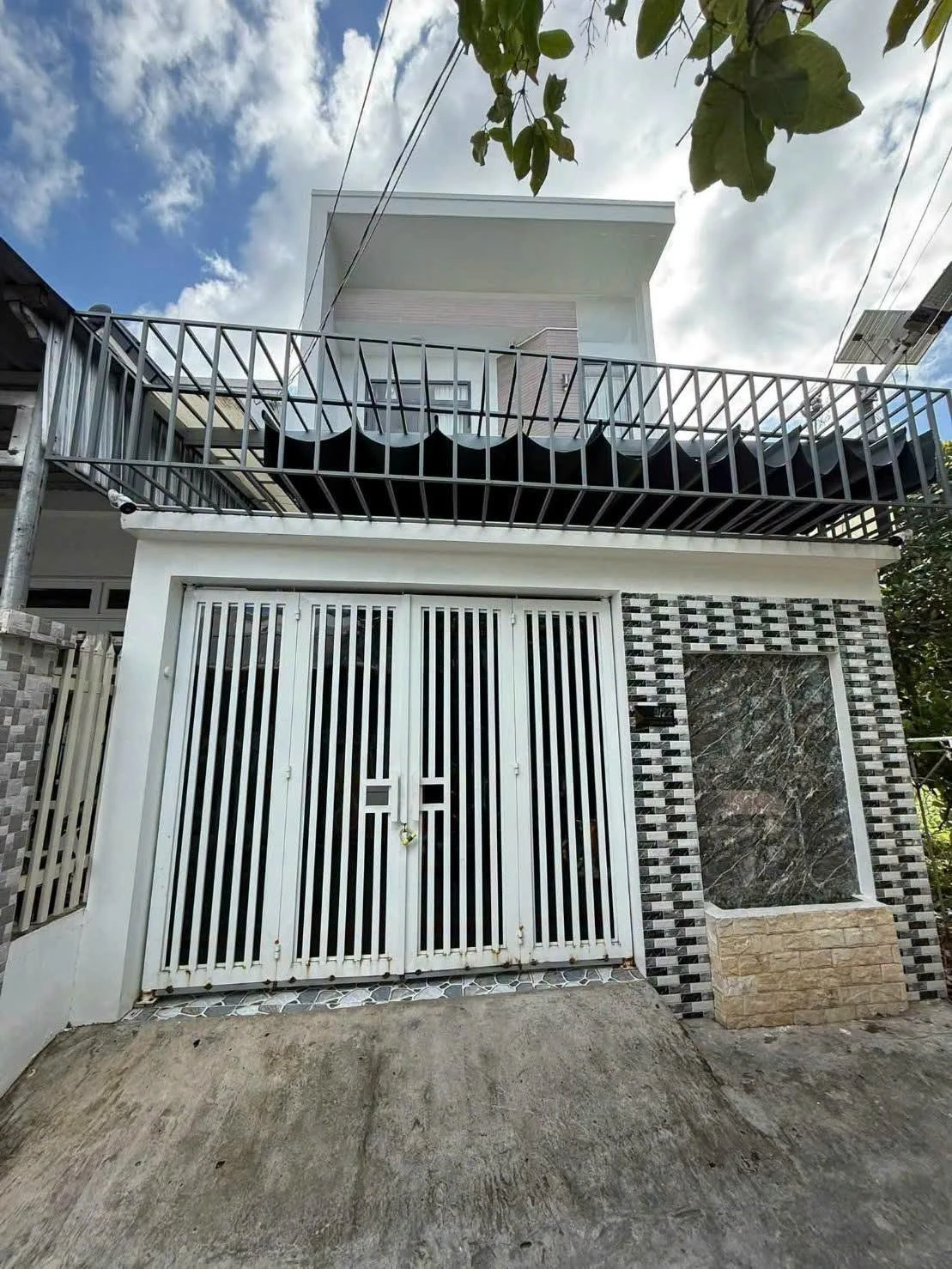 Bán nhà hẻm Bà Triệu Rạch Giá, 65m², 2PN, 1tỷ990 - Ảnh 1