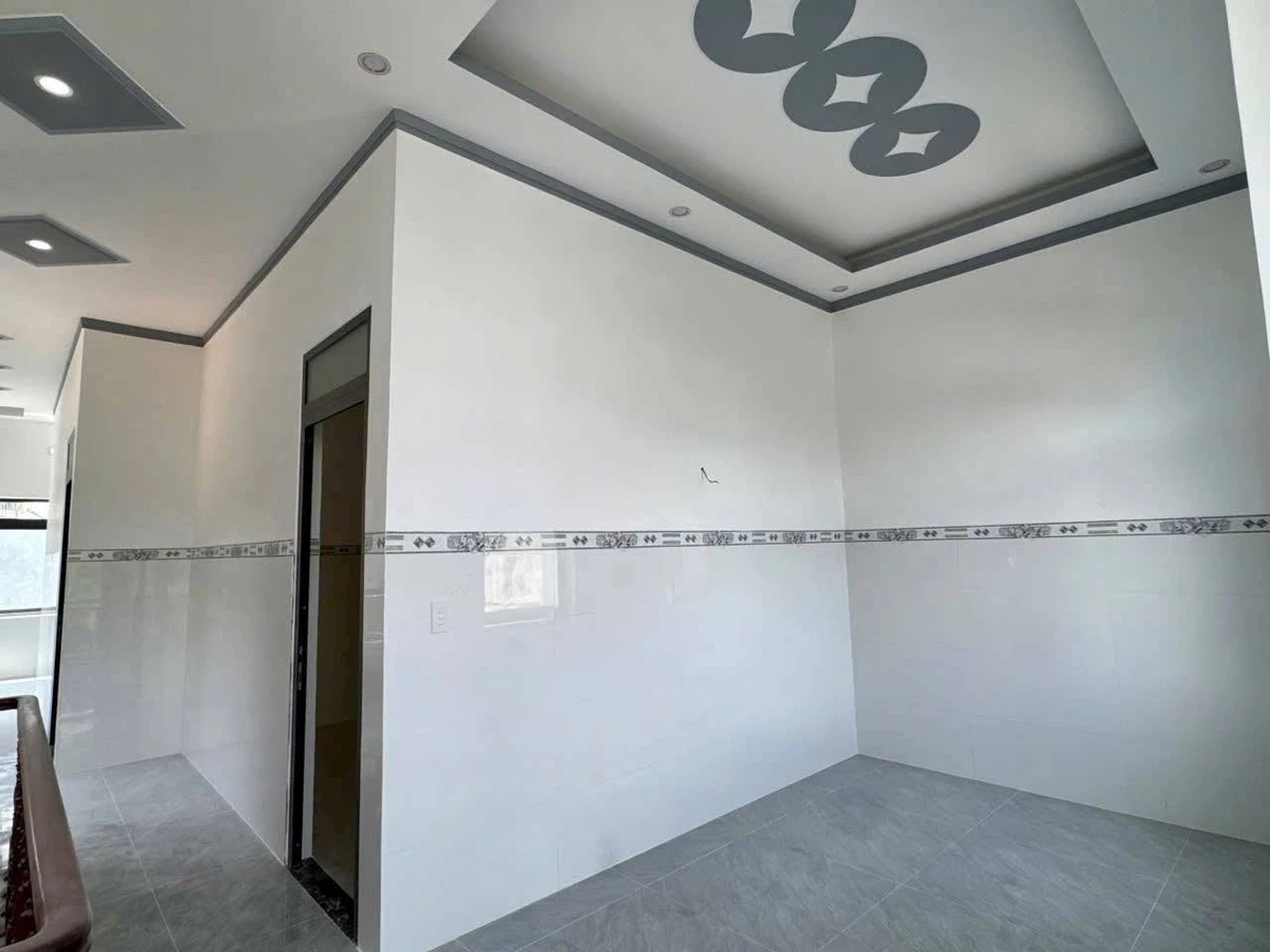 Bán nhà biệt thự mái Thái 1 trệt 1 lầu 6x18m, 3PN, giá 2,8 tỷ tại Hòa Long, TP Bà Rịa - Ảnh thu nhỏ 5