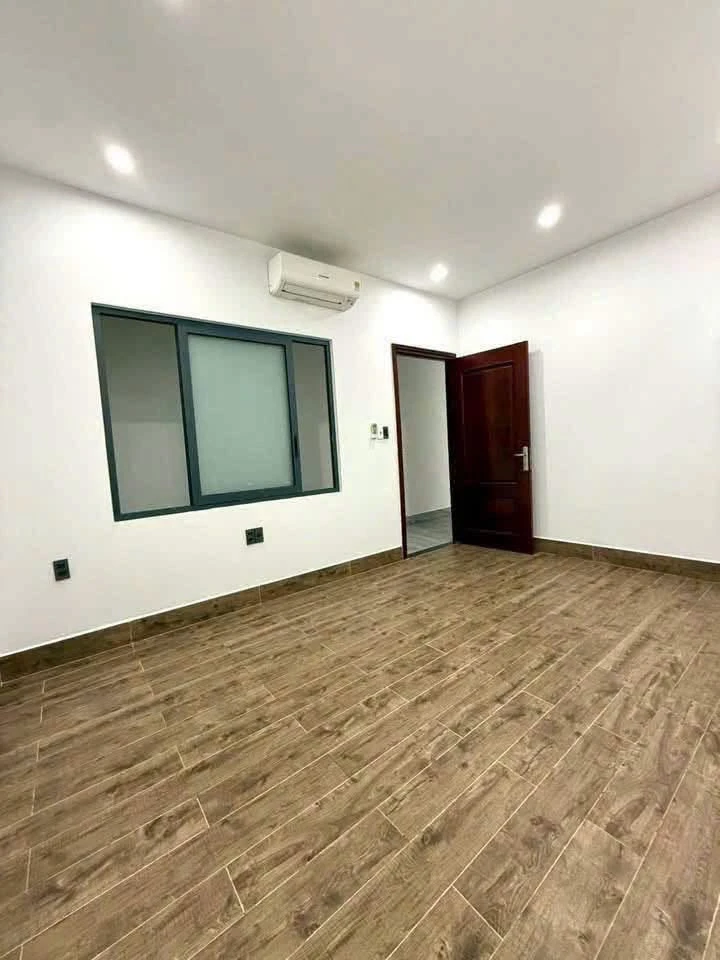 Bán nhà 1 trệt 1 lầu 100m² KDC Hiệp Thành 3 giá 5 tỷ 6 - Ảnh thu nhỏ 2