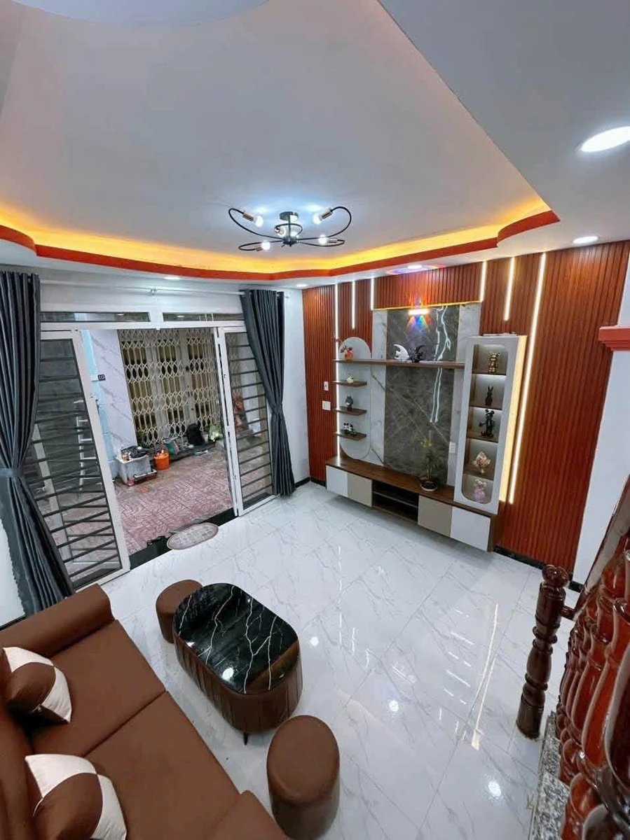 Bán nhà 1 trệt 1 lầu 2PN 2WC giá 1,39 tỷ gần chợ Cần Giuộc, Long An - Ảnh thu nhỏ 3