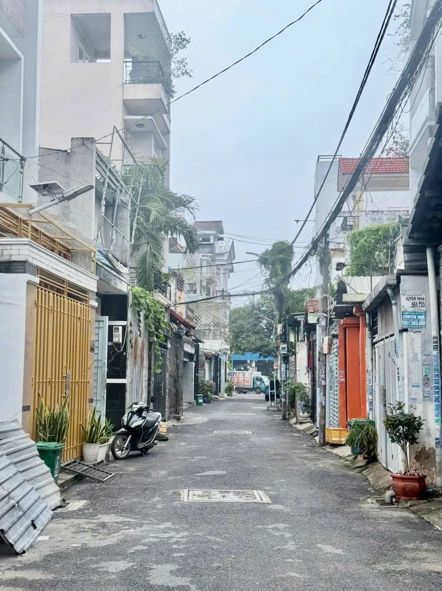 Bán nhà phố Q12 trệt 2 lầu 68m2 giá 5,67 tỷ - Ảnh thu nhỏ 3