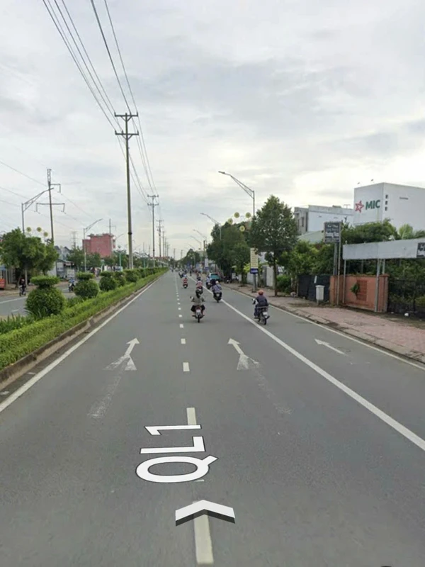 Bán đất mặt tiền Quốc lộ 1A, 2318m2 full thổ cư, Phường 4, Tân An, giá 75 tỷ