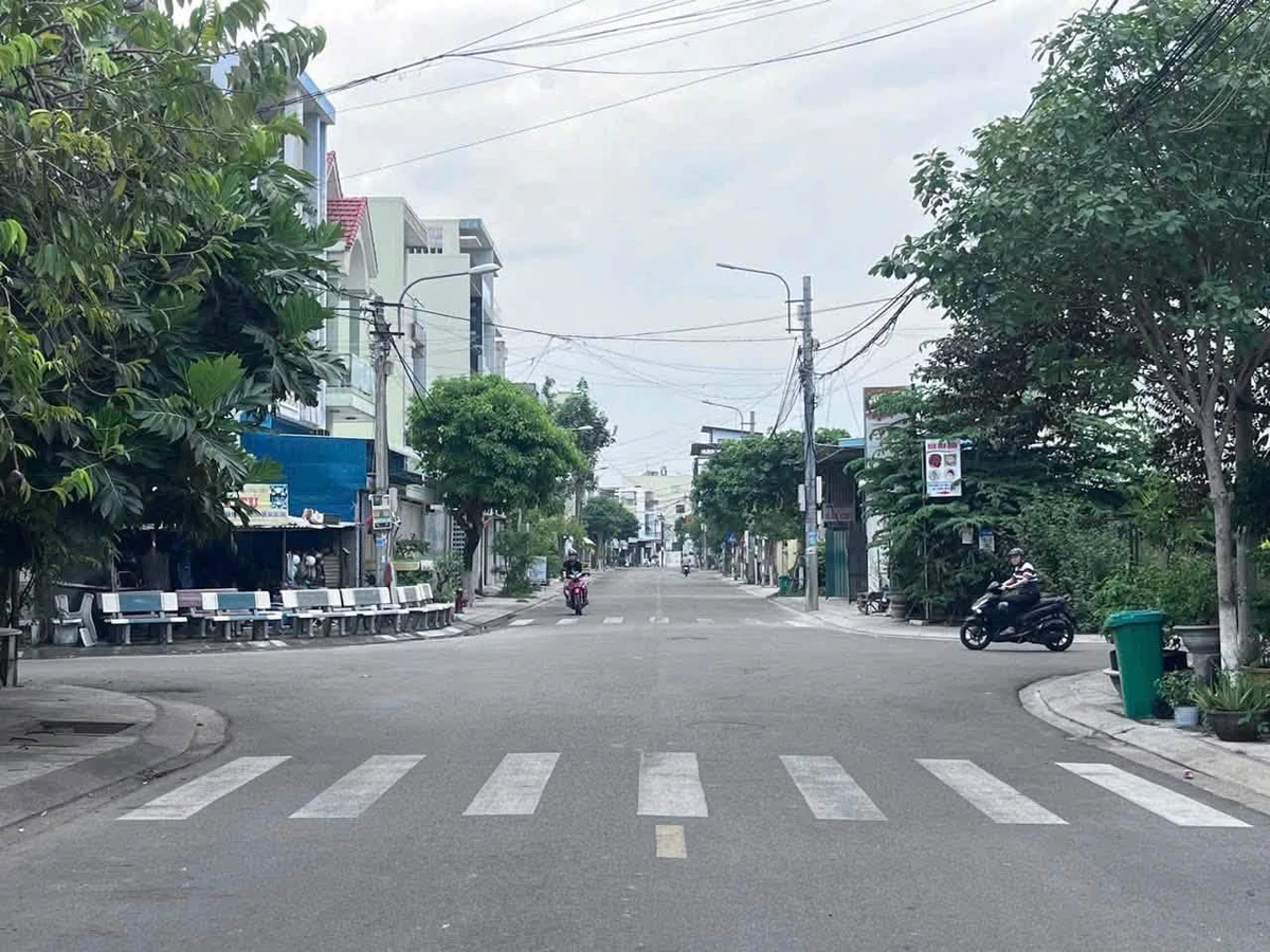 Bán lô góc 2 mặt tiền đường Nguyễn Cư Trinh, 137m2, Quận 12 - Ảnh 1