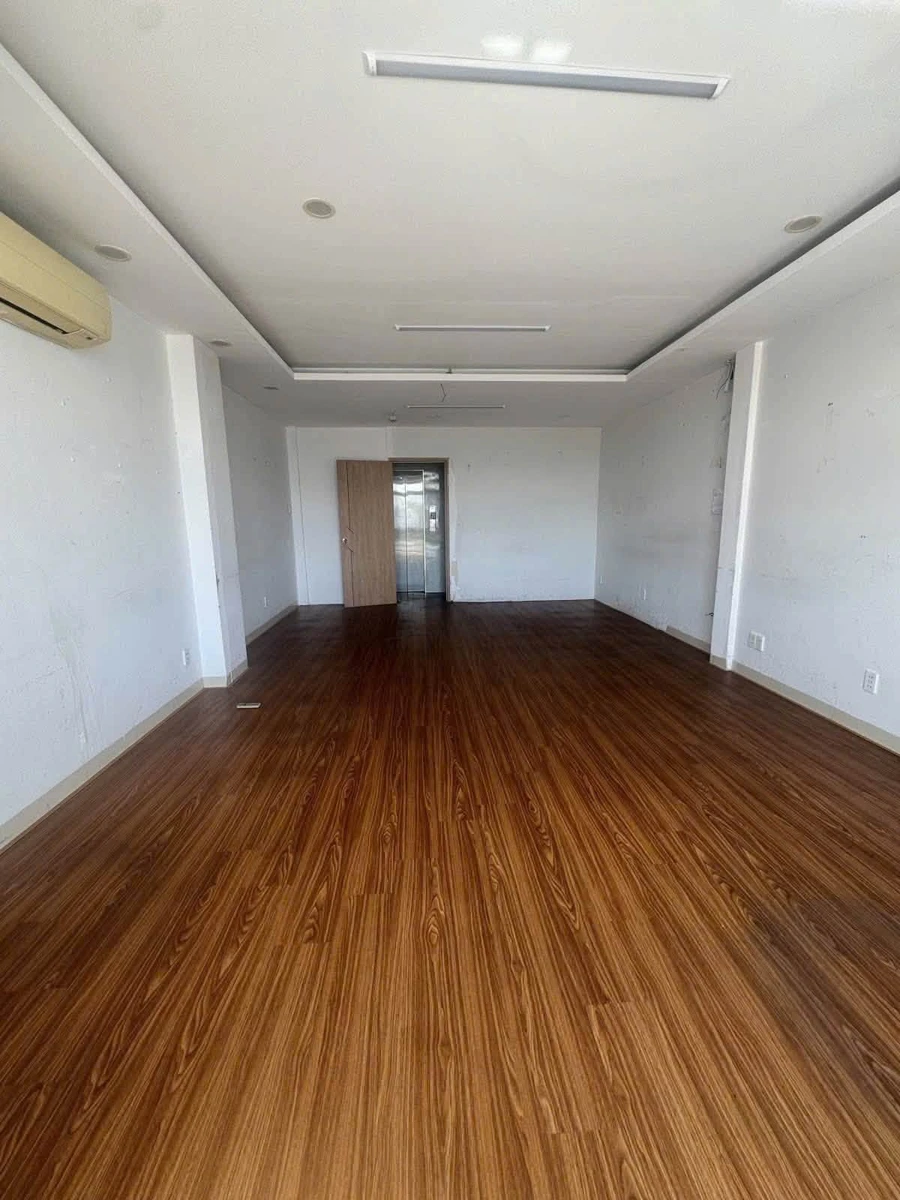 Bán tòa nhà mặt tiền Hồ Bá Kiện 67.4m², 1 hầm 7 tầng, Phường 15, Quận 10, giá 29 tỷ - Ảnh thu nhỏ 2