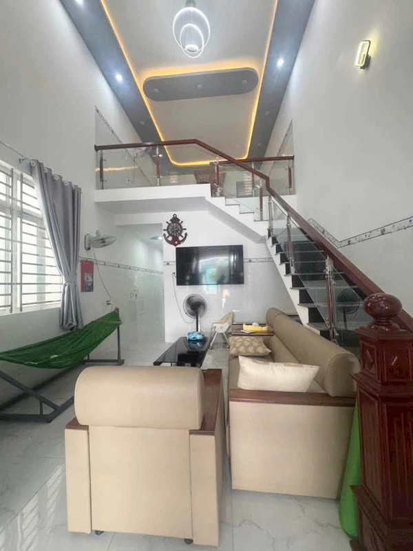 Bán nhà lầu 3 phòng ngủ 90m² Tây Ninh 2.5 tỷ