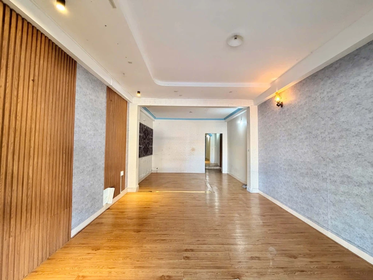 Bán nhà mặt tiền đường 3/2, 4,5x20m, 4 PN, Rạch Giá - Ảnh thu nhỏ 2