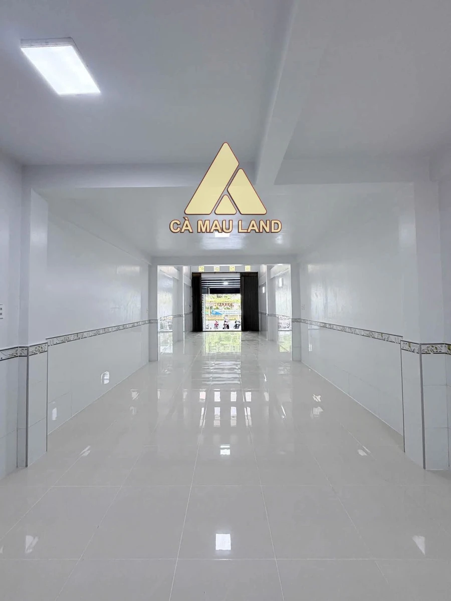 Bán nhà mặt tiền đường Đỗ Thừa Luông, 4,5x26m, 1 trệt 1 lửng 2 lầu, trung tâm TP Cà Mau - Ảnh thu nhỏ 3