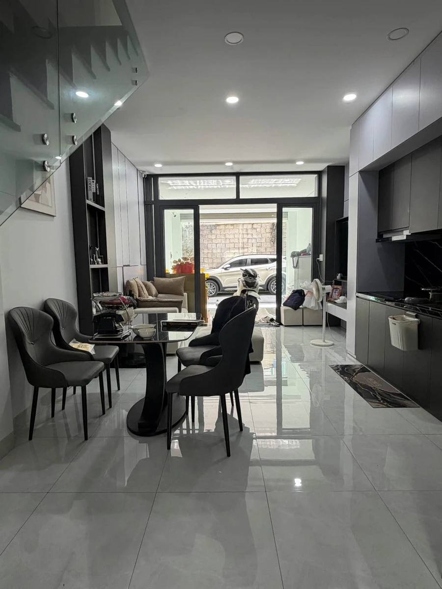 Bán nhà phố 3PN full nội thất 120m² Tân Lợi, Bình Tân - Ảnh thu nhỏ 5