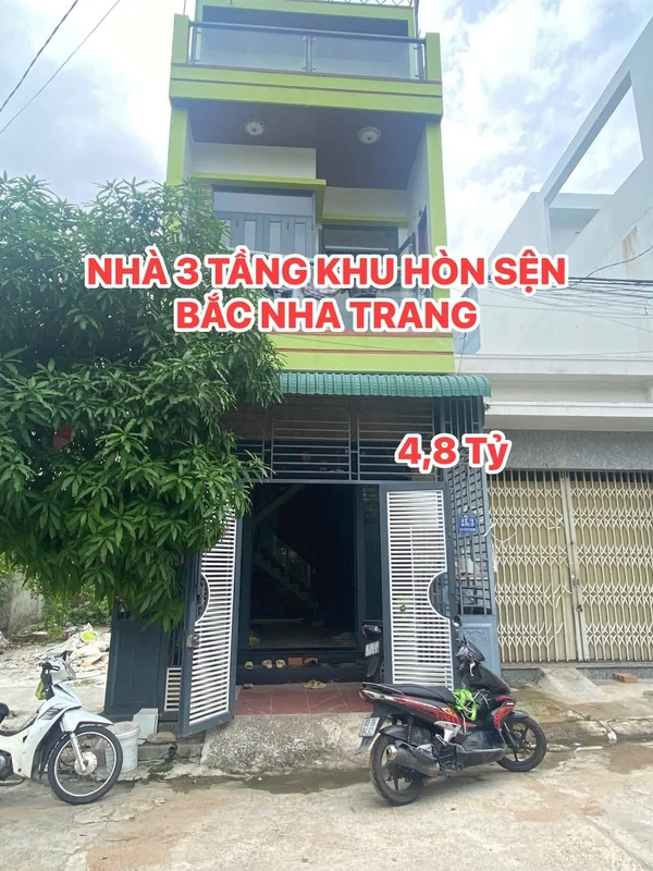Bán nhà 3 tầng gần biển Nha Trang, 54m2, 3PN, 4.8 tỷ