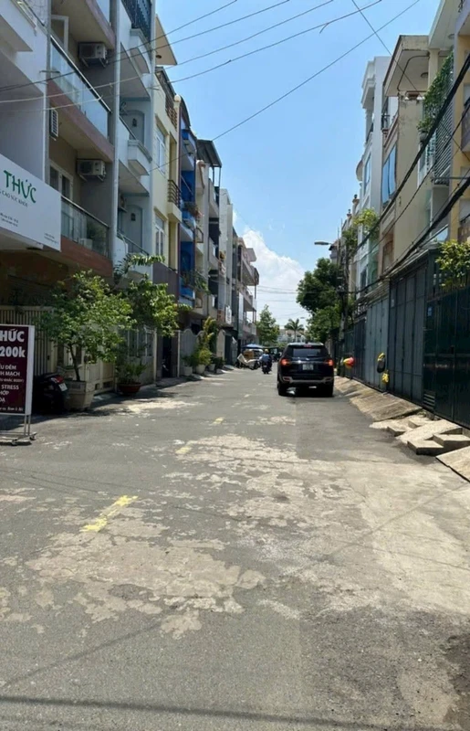 Bán nhà hẻm xe tải 10m Phan Văn Trị, Gò Vấp, 72m², 13.5 tỷ