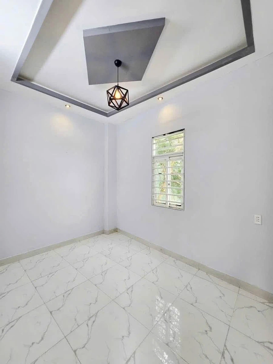 Nhà 1 trệt 1 lầu 70m2 Biên Hòa giá 1 tỷ 490 triệu - Ảnh thu nhỏ 3