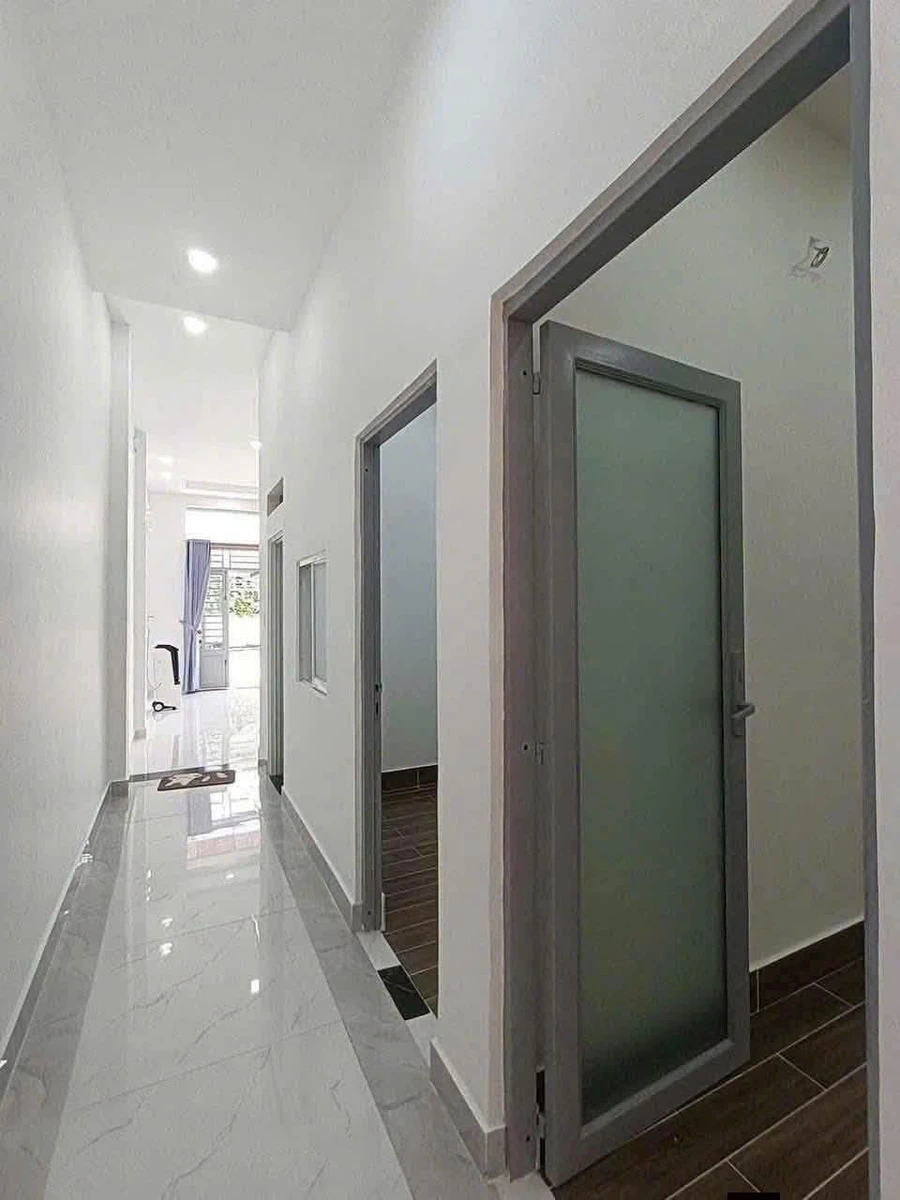 Nhà bán Nguyễn Du Dĩ An 93,7m² 2 PN sân đậu ô tô - Ảnh thu nhỏ 5
